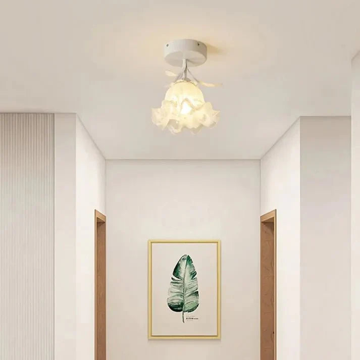 Plafonnier simple avec des mini-fleurs