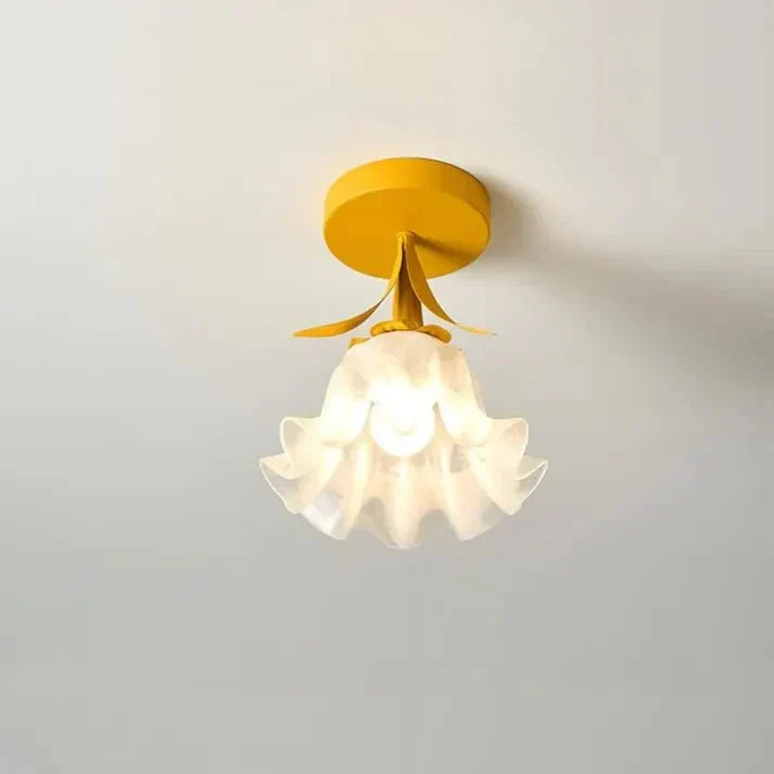 Plafonnier simple avec des mini-fleurs